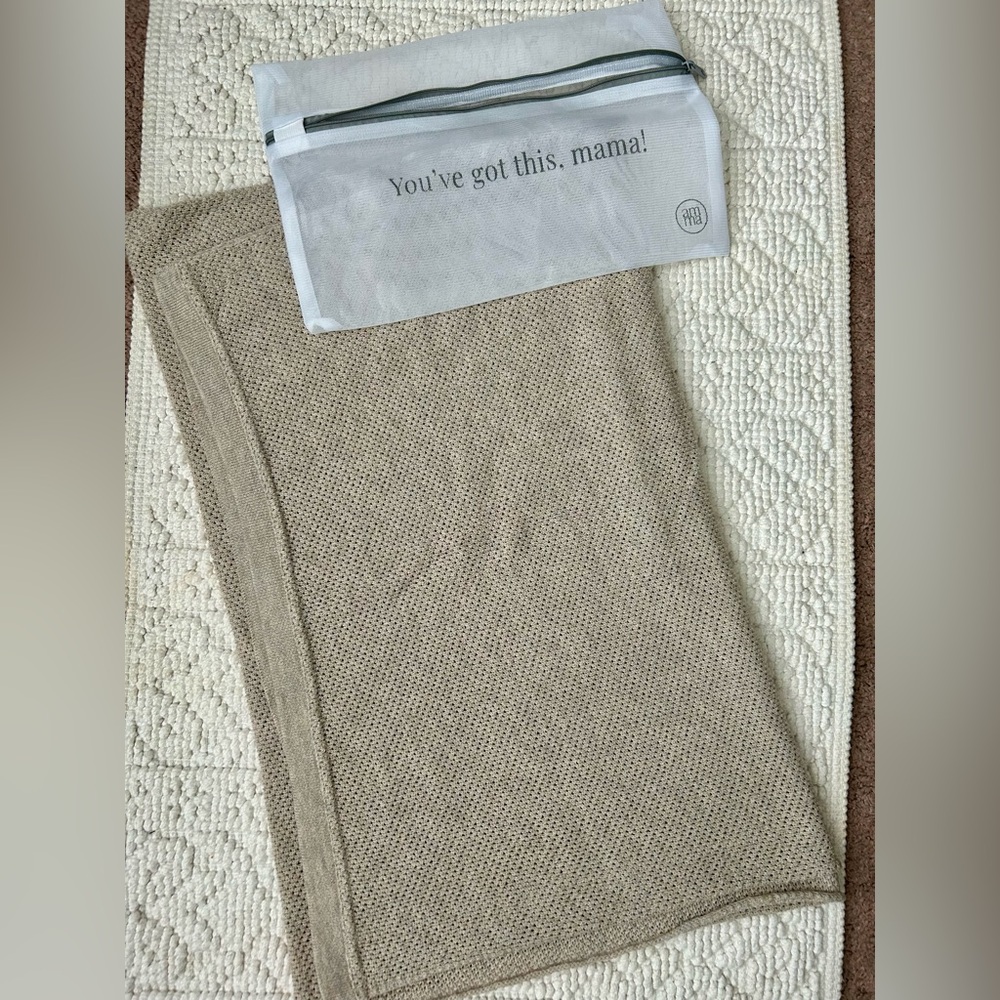 We are amma cocoon nursing cover